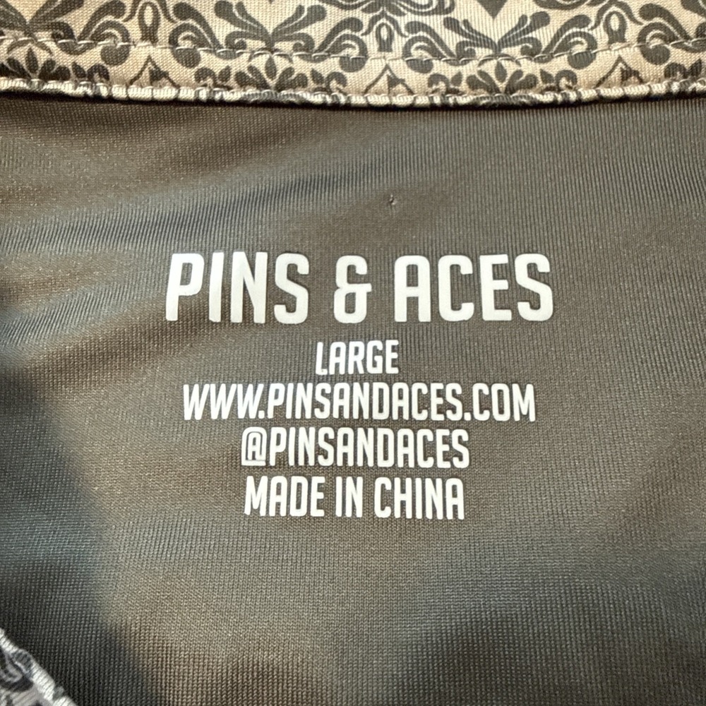 Pins & Aces Polo Shirt L Men's Performance Golf Stretch Brown Poker Cards AOP - Picture 3 of 7